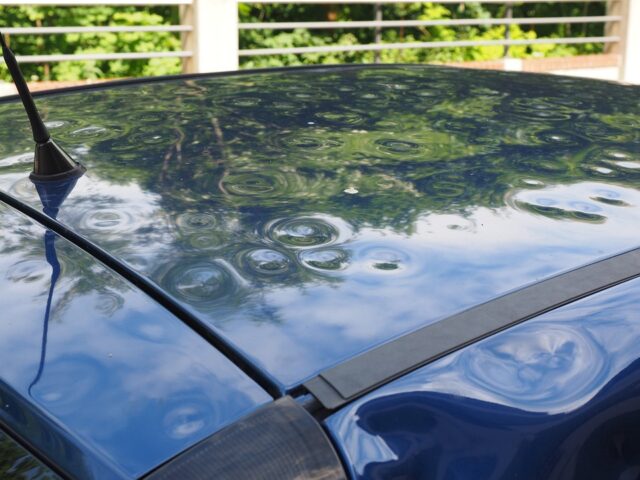 hail-damage-1272030_960_720.jpg