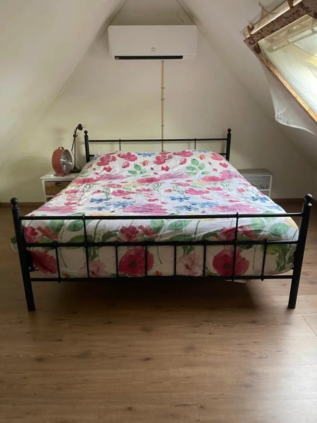 zwart-spijlenbed.jpg